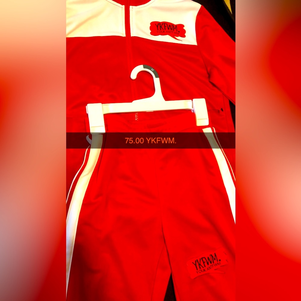 YKFWM. Kids jogger set top and bottom